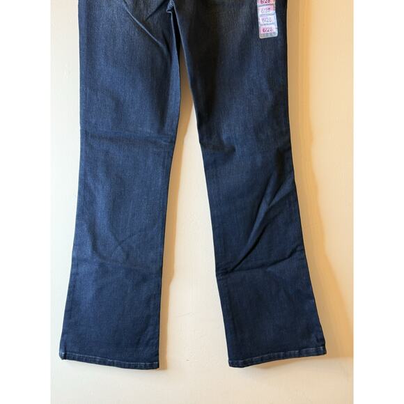 Jesica Simpson Low Rise Bootcut Women's size 6/28 Dark Wash Blue Denim Jeans - Picture 6 of 8